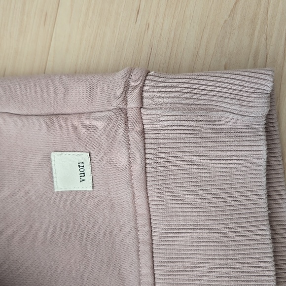 Vuori Women's Restore Half-Zip, Size Small - Picture 2 of 5